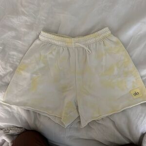 alo sweat shorts